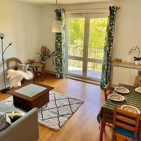 Apartment Miejska Oaza Warsaw